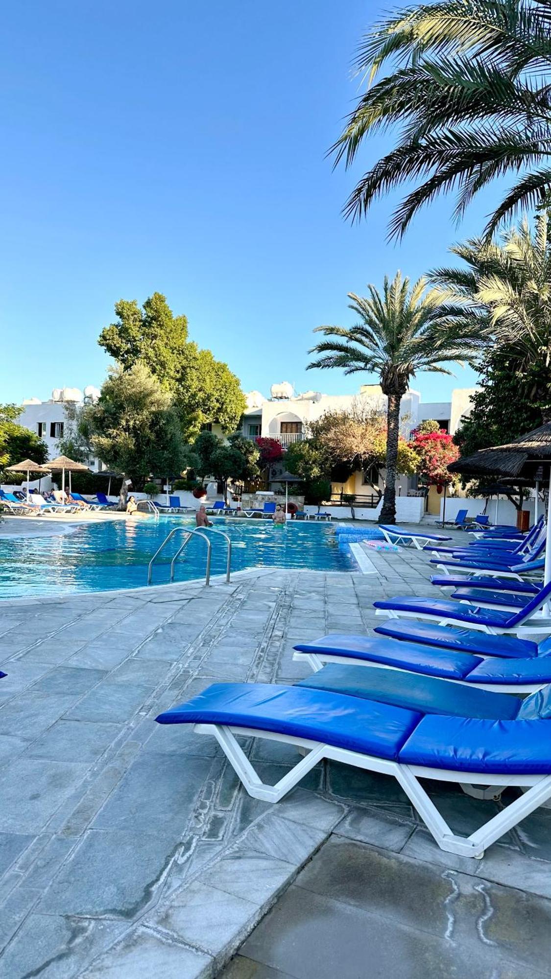 Paphos Gardens Studio Suite Zewnętrze zdjęcie